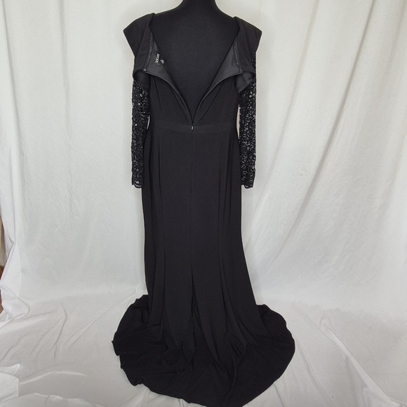 Xscape Off The Shoulder Sweetheart Neckline Lacey Sleeve Formal Dress - Size 16 - Picture 12 of 16